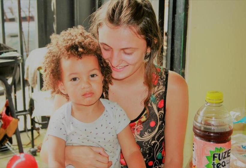 In The Wind Hostel And Guesthouse