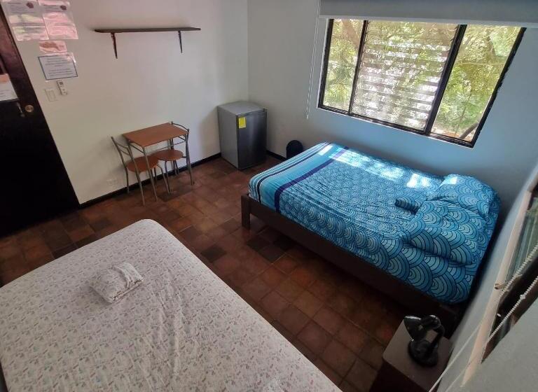 Casa Pura Vida Surf Hostel Tamarindo Costa Rica