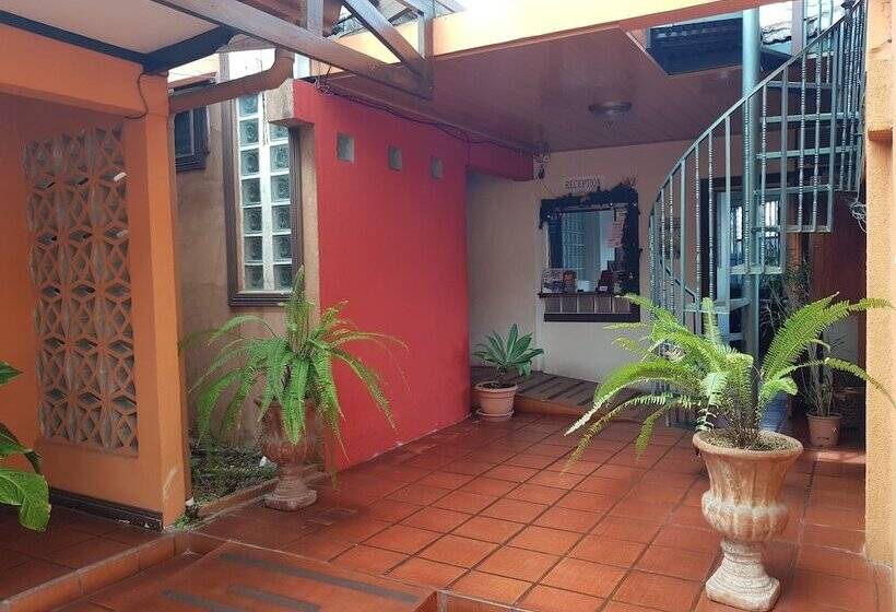 Turrialba Bed & Breakfast
