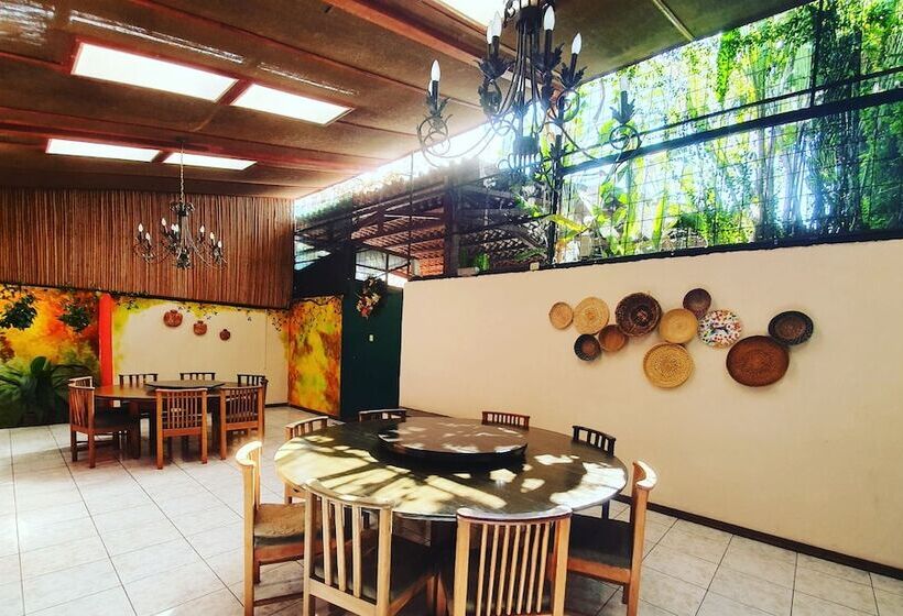 Turrialba Bed & Breakfast