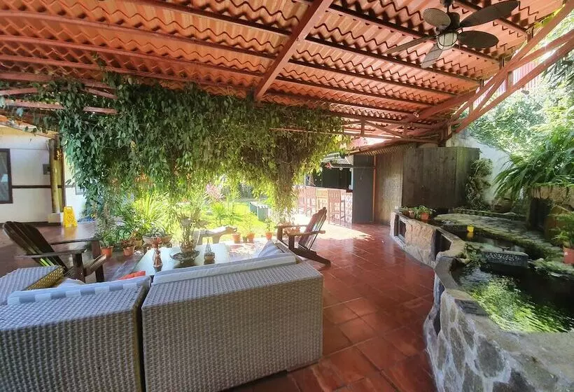 Turrialba Bed & Breakfast