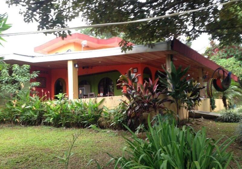 مبيت وإفطار Aparthotel Villa Pacande & Suites