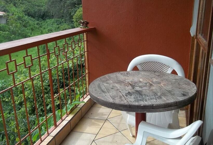 مبيت وإفطار Aparthotel Villa Pacande & Suites