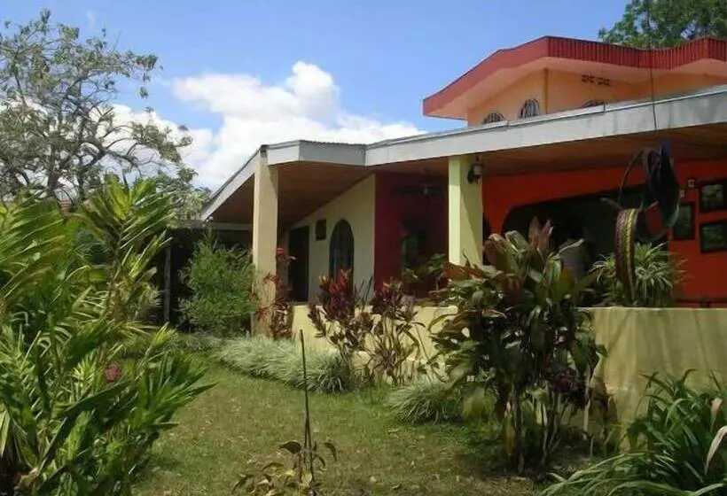 تختخواب و صبحانه Aparthotel Villa Pacande & Suites