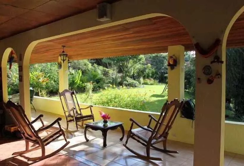 تختخواب و صبحانه Aparthotel Villa Pacande & Suites