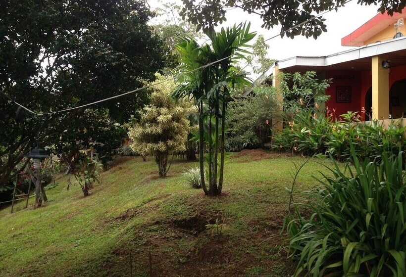 مبيت وإفطار Aparthotel Villa Pacande & Suites