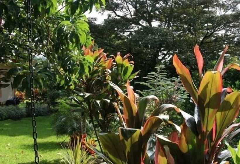 مبيت وإفطار Aparthotel Villa Pacande & Suites