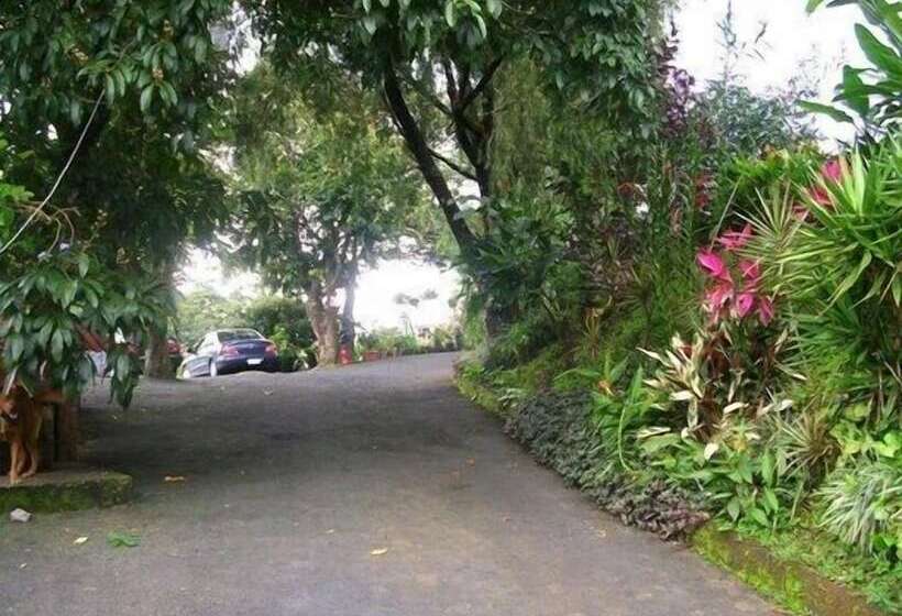 مبيت وإفطار Aparthotel Villa Pacande & Suites