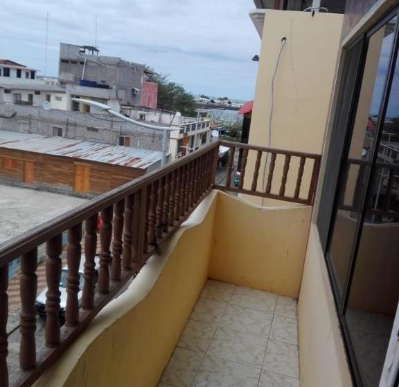 הוסטל Hostal La Casa De Luis