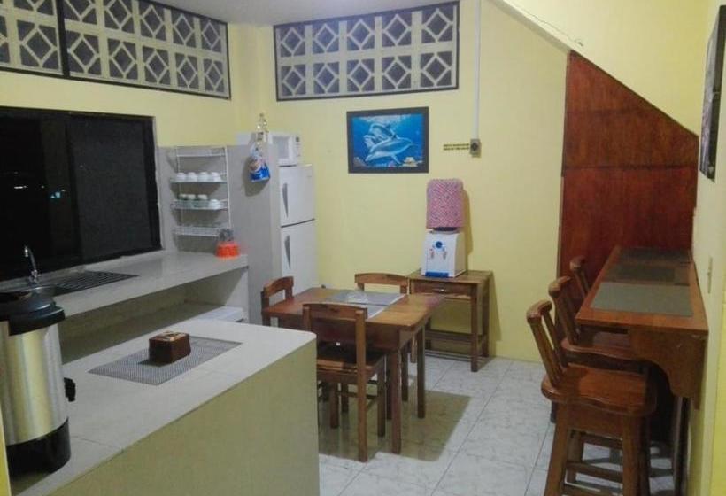 הוסטל Hostal La Casa De Luis