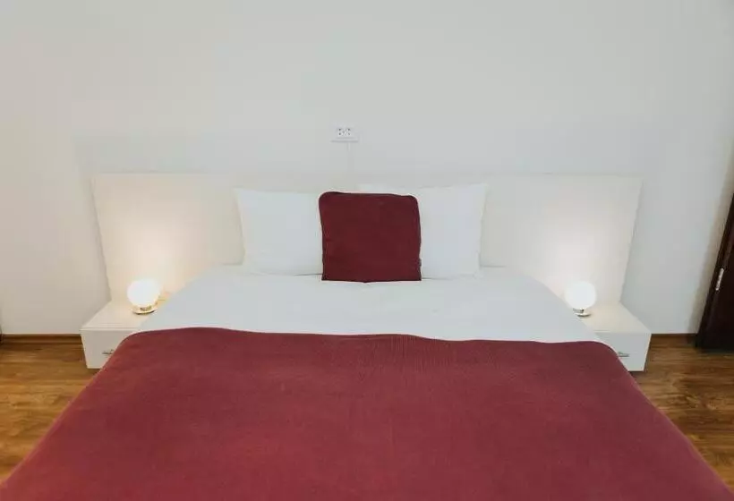تختخواب و صبحانه Camelia's Cozy Place