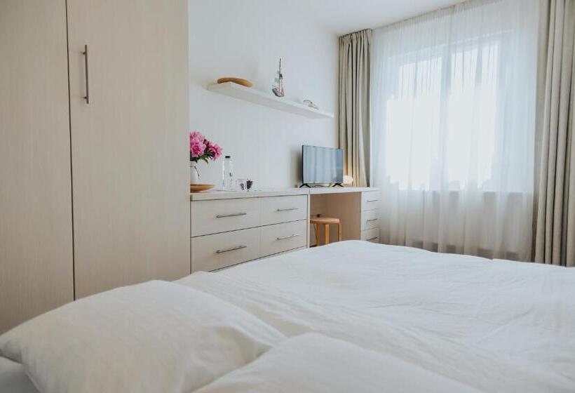 تختخواب و صبحانه Camelia's Cozy Place