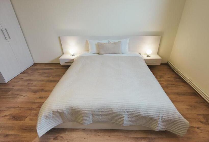 تختخواب و صبحانه Camelia's Cozy Place