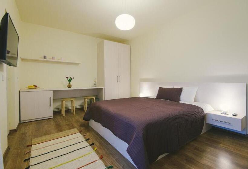 تختخواب و صبحانه Camelia's Cozy Place