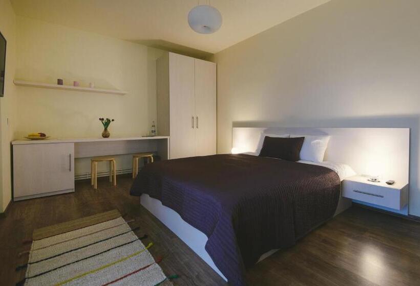 تختخواب و صبحانه Camelia's Cozy Place