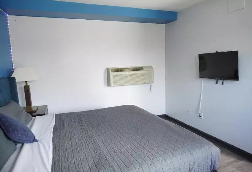 Crestwood Motel