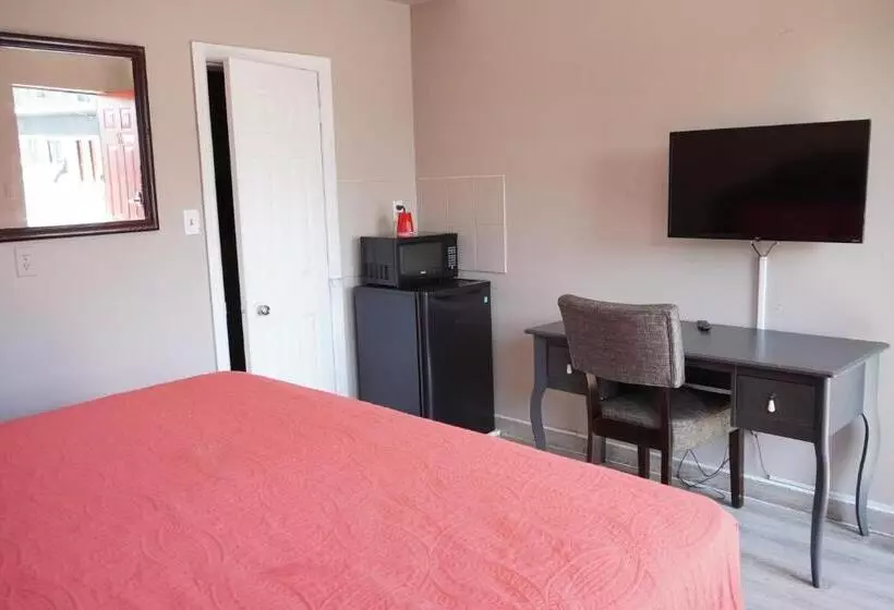 Crestwood Motel
