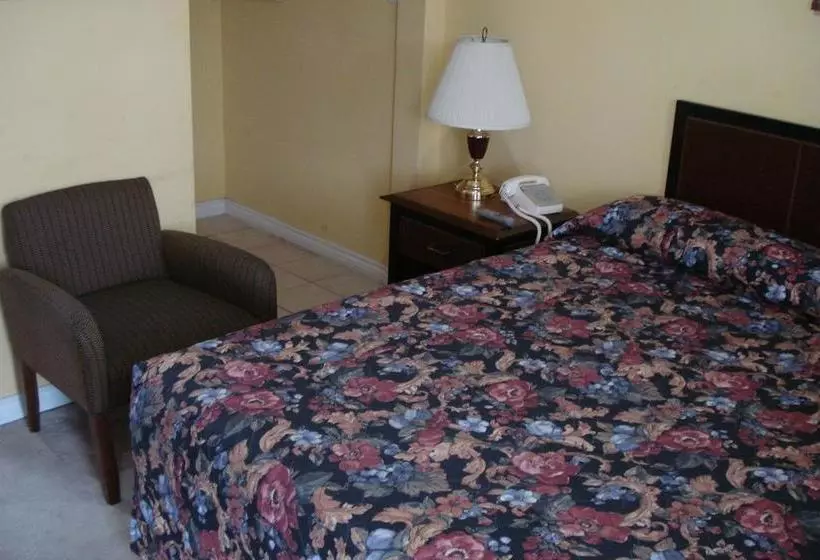 Eastcourt Motel