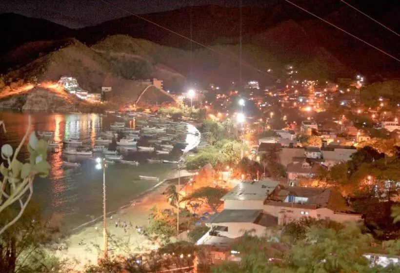 ホテル Cactus Taganga