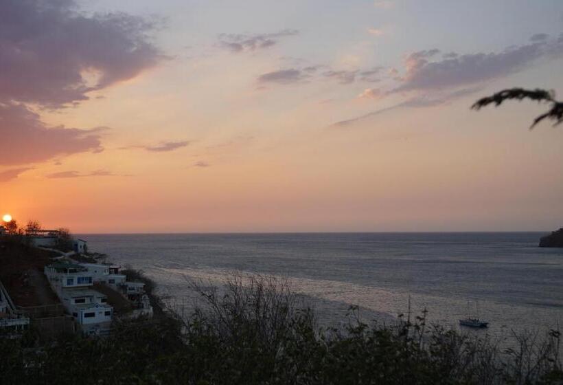 בית מלון כפרי Cactus Taganga