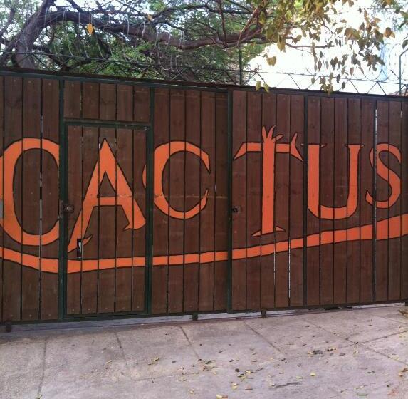 בית מלון כפרי Cactus Taganga