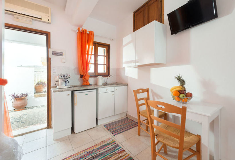 酒店 Chrysanthi Luxury Studios Lindos