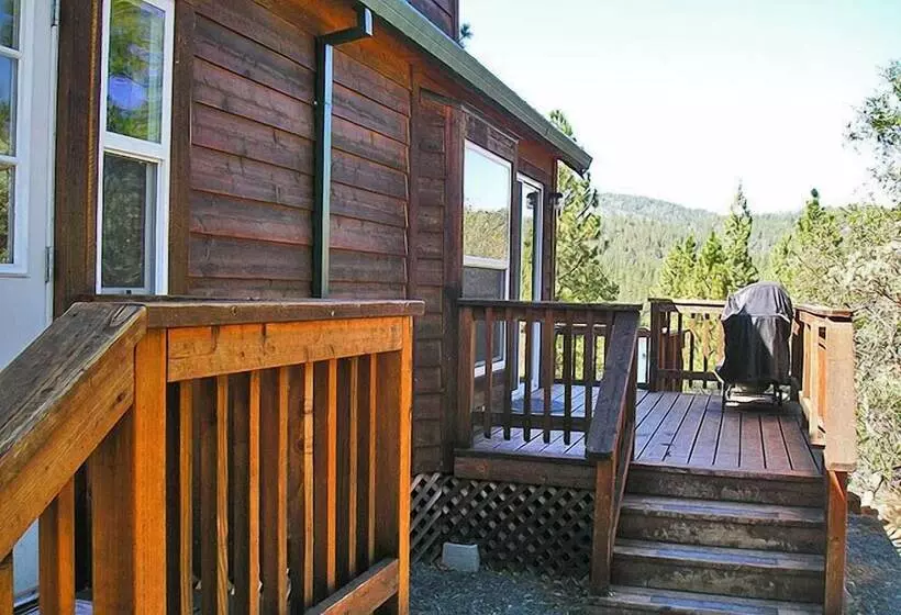 Hotelli Lake Of The Springs Rv Resort