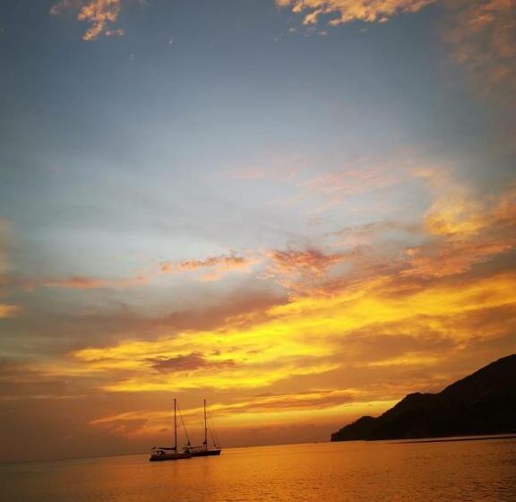 هتل Taganga Dive Inn