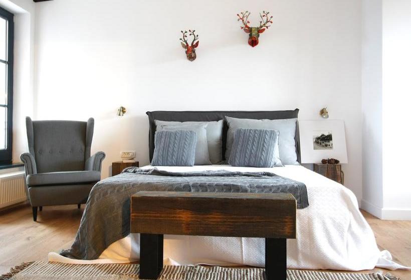 فندق The Pines Boutique Villa