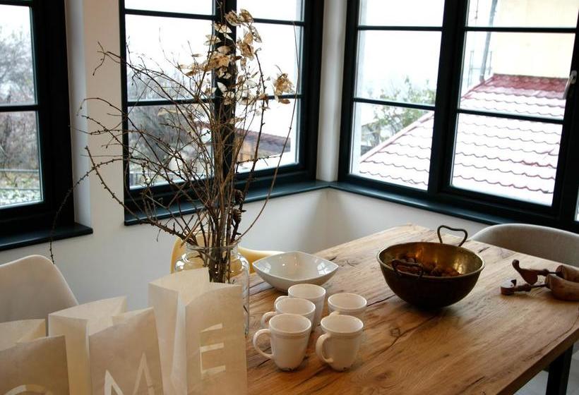 فندق The Pines Boutique Villa