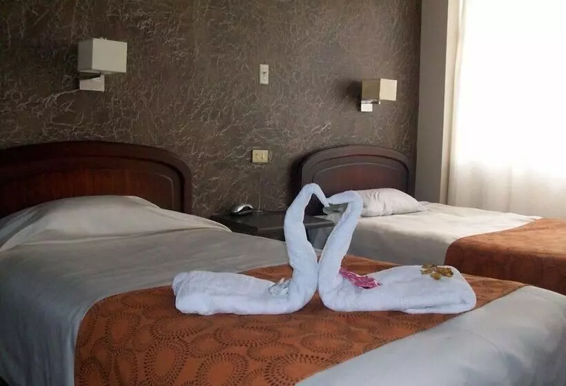 Hotel Tomebamba