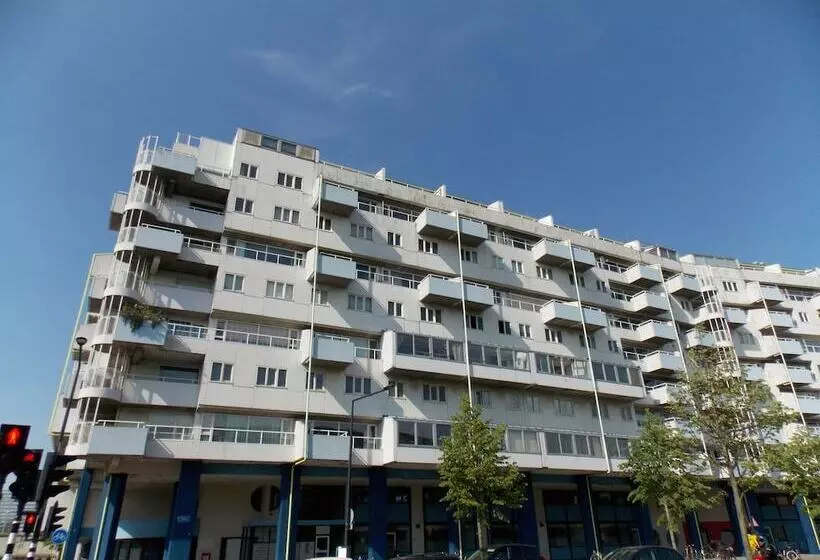 هتل Weena House