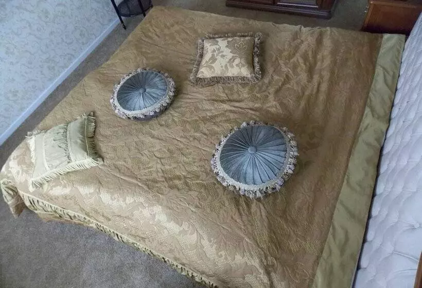 هتل Weena House