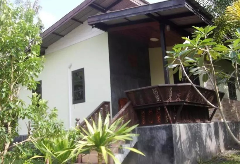 ホテル Wilai Villa