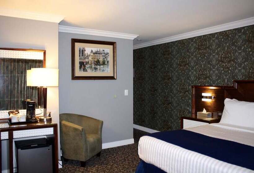 The Deluxe Hotel Vancouver