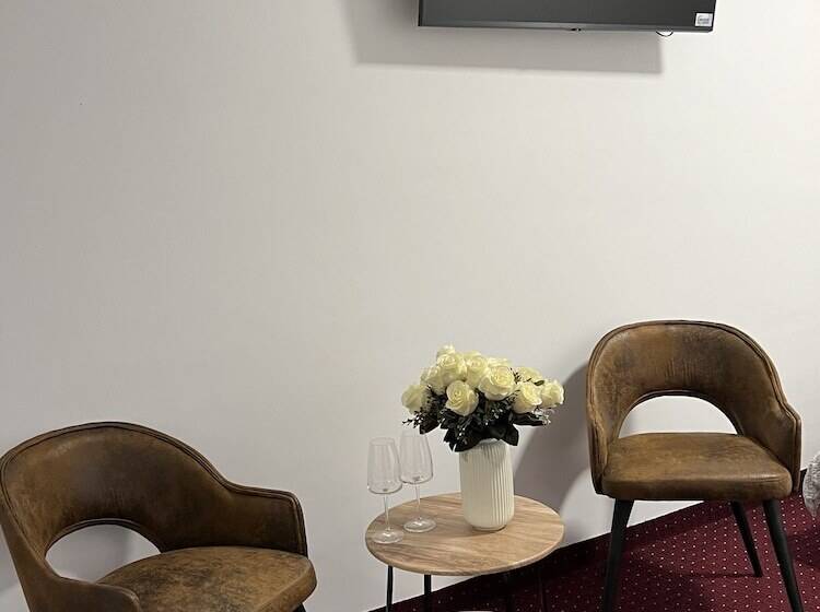 هاستل Vila Maria