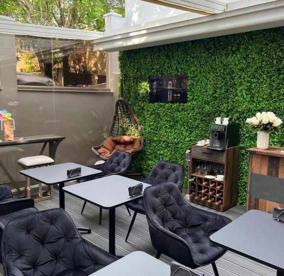 هاستل Vila Maria