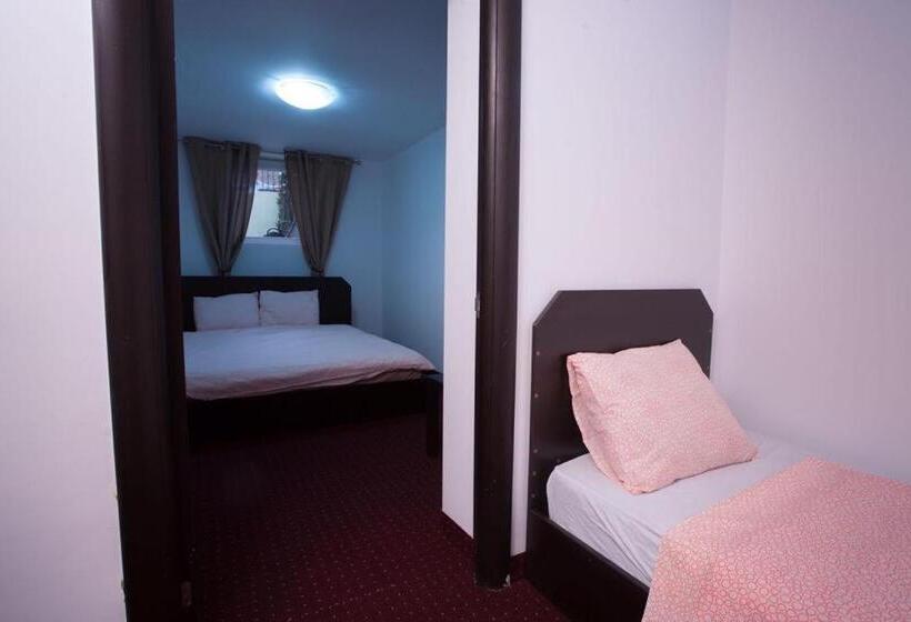 هاستل Vila Maria