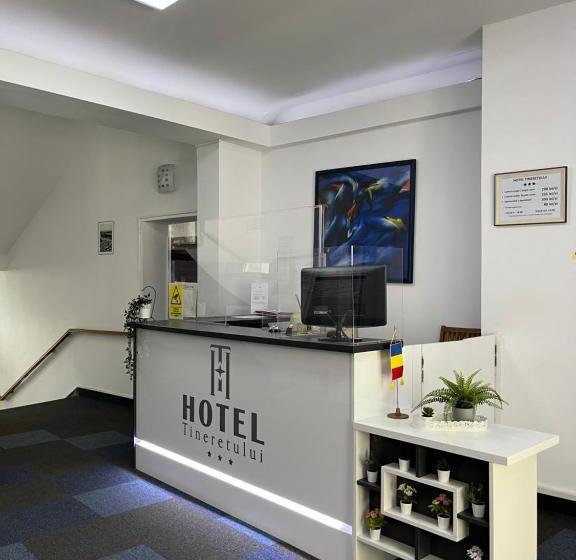 هاستل Tineretului