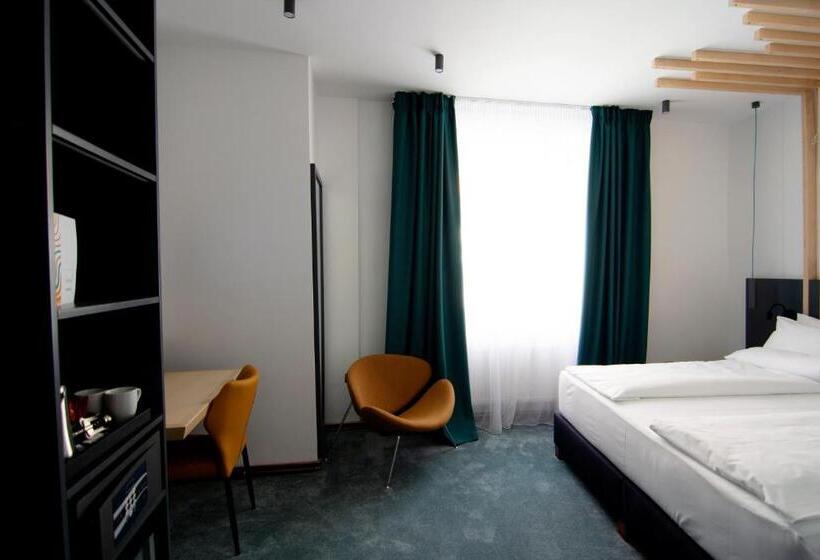 تختخواب و صبحانه Kleines