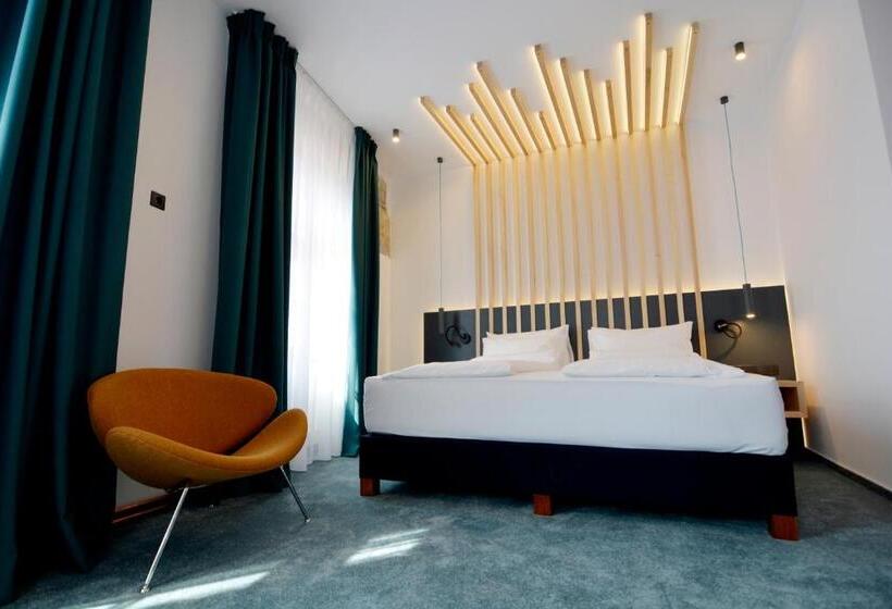 تختخواب و صبحانه Kleines