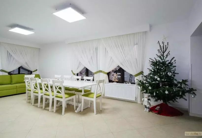 تختخواب و صبحانه Acasă în Voroneț