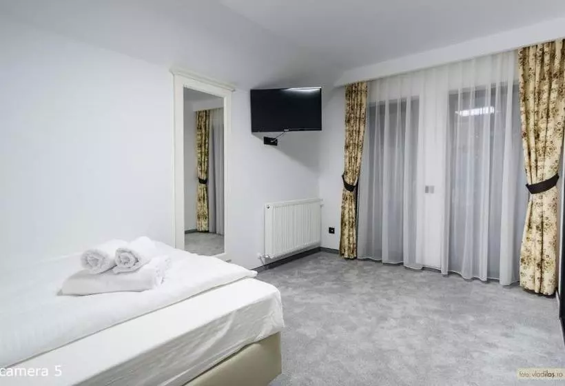 تختخواب و صبحانه Acasă în Voroneț