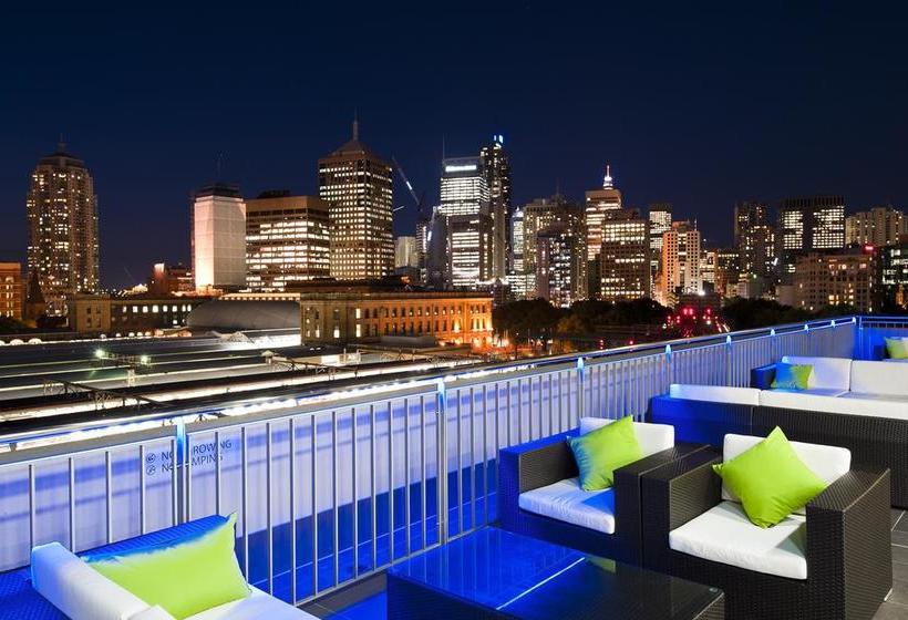 Bounce Hotel - Hostel