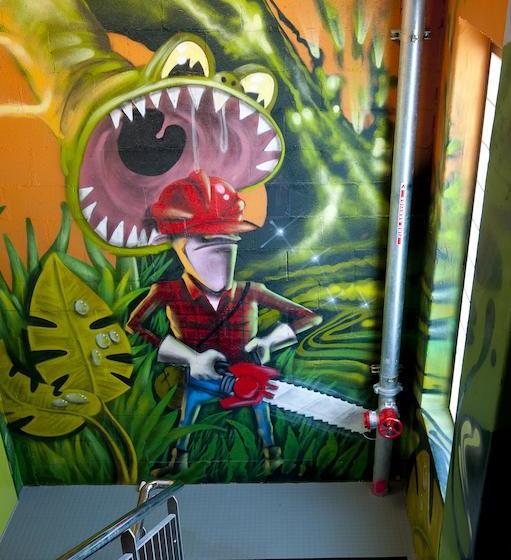 Bounce Hotel - Hostel