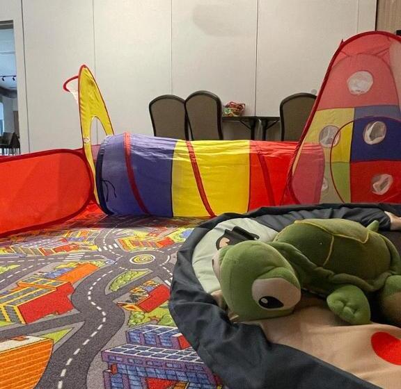 Complex Hotelier Cota O Mie