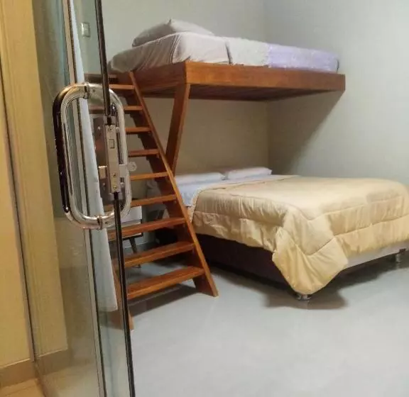 Hostel Willys House
