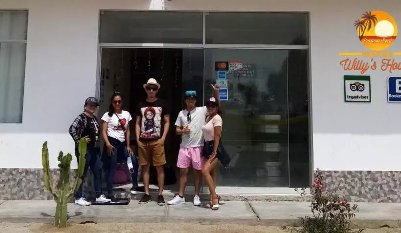 Hostel Willys House