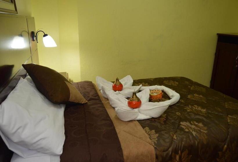 فندق Balcones Del Río