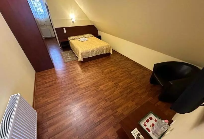 هتل Casa Maria Arges